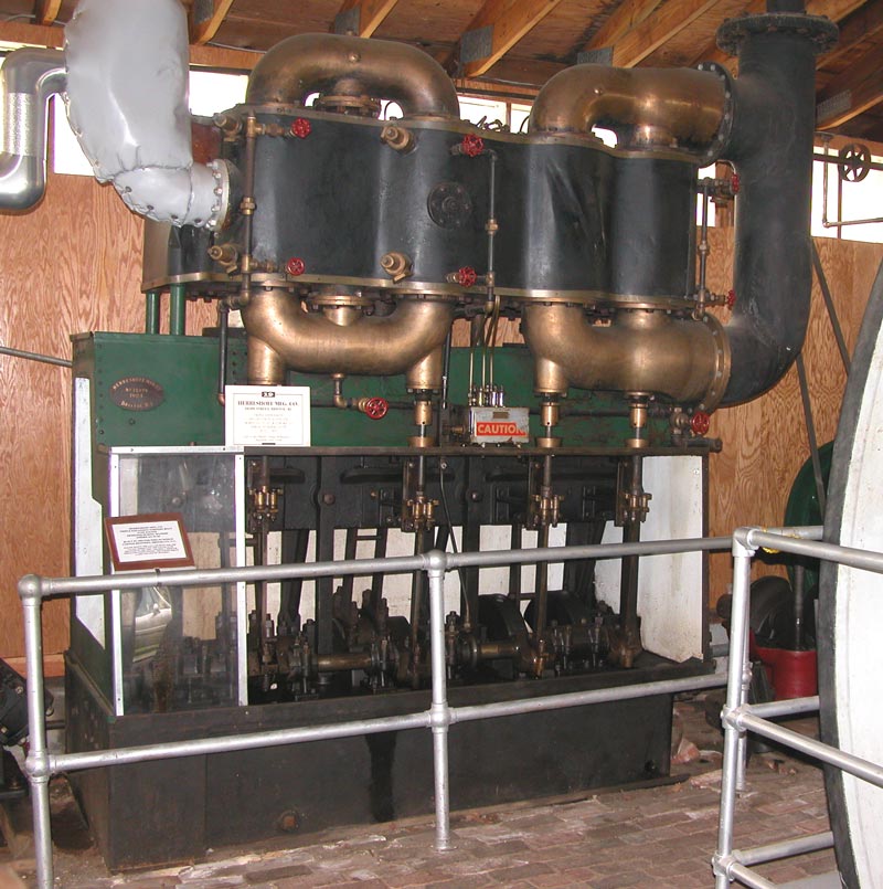 Herreshoff triple-expansion steam engine