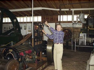 Bob Merriam demonstrates the Thomson-Houston generator