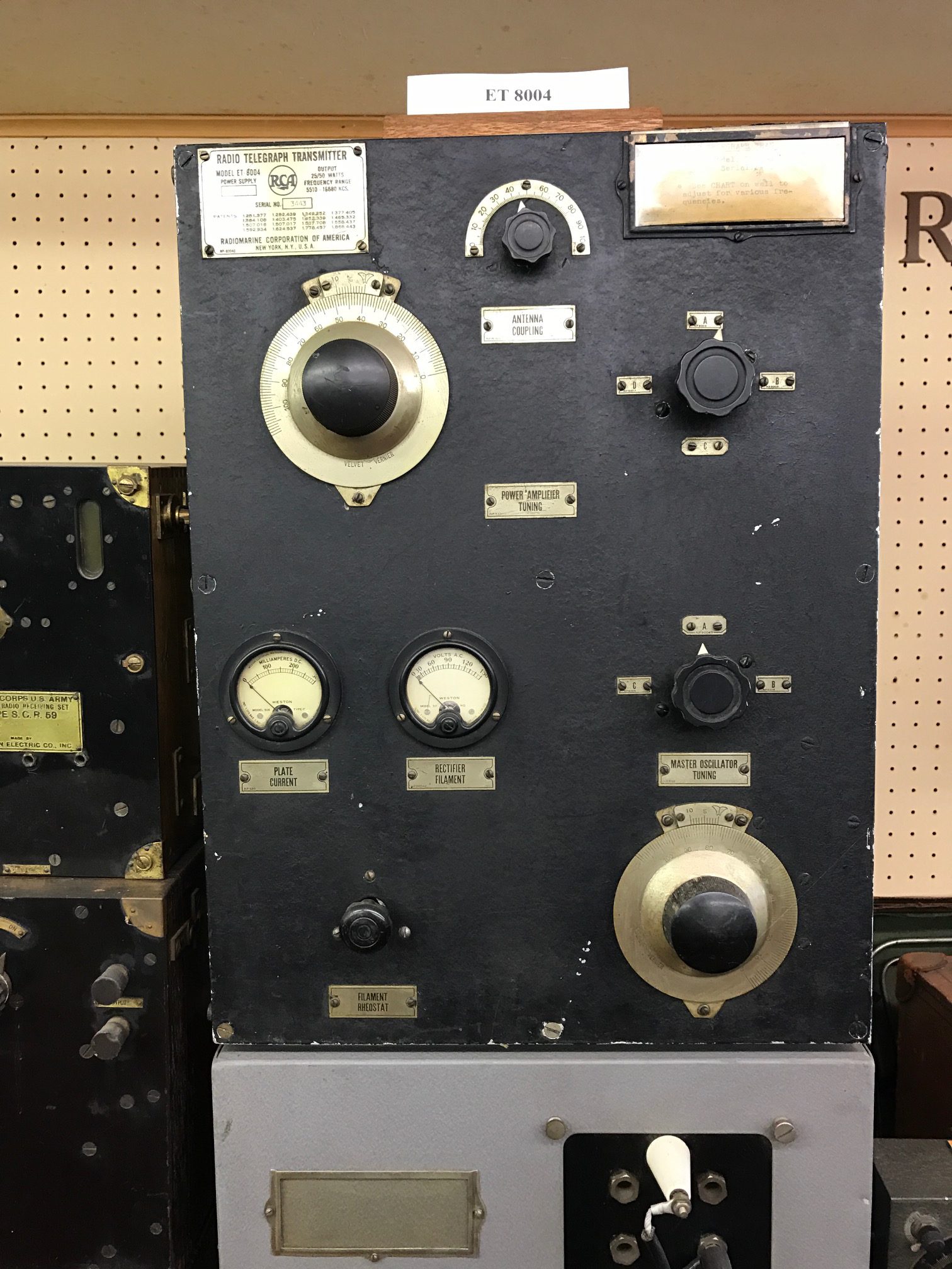 radio-telegraph-transmitter-model-et-8004-new-england-wireless