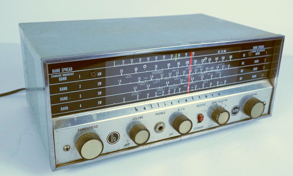 Hallicrafters S-120 Receiver